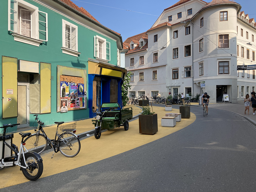 Der Grazer Lendplatz punktet mit seiner schön gestalteten Begegnungszone im Herzen der Stadt.
